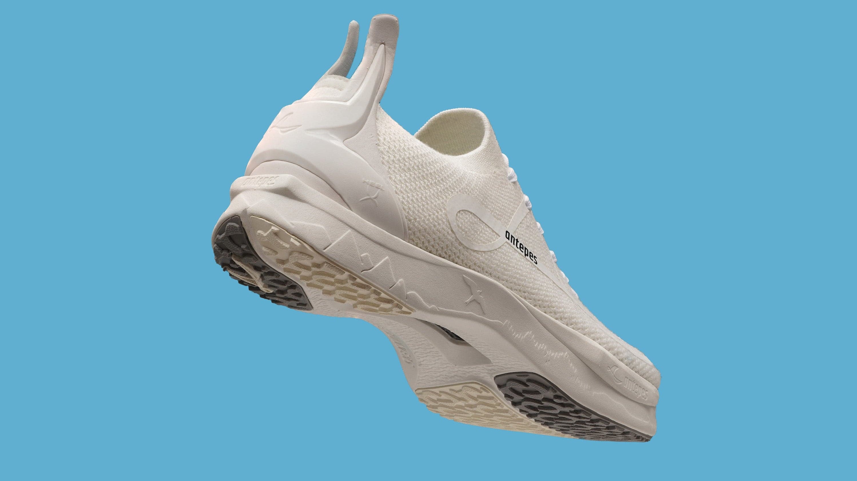 antepes muscle runners Light Spectrum White HEELX
